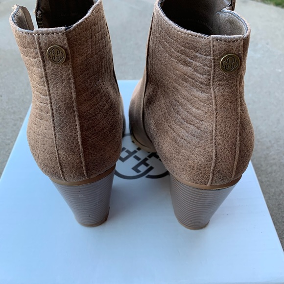 Ankle booties - Picture 3 of 5